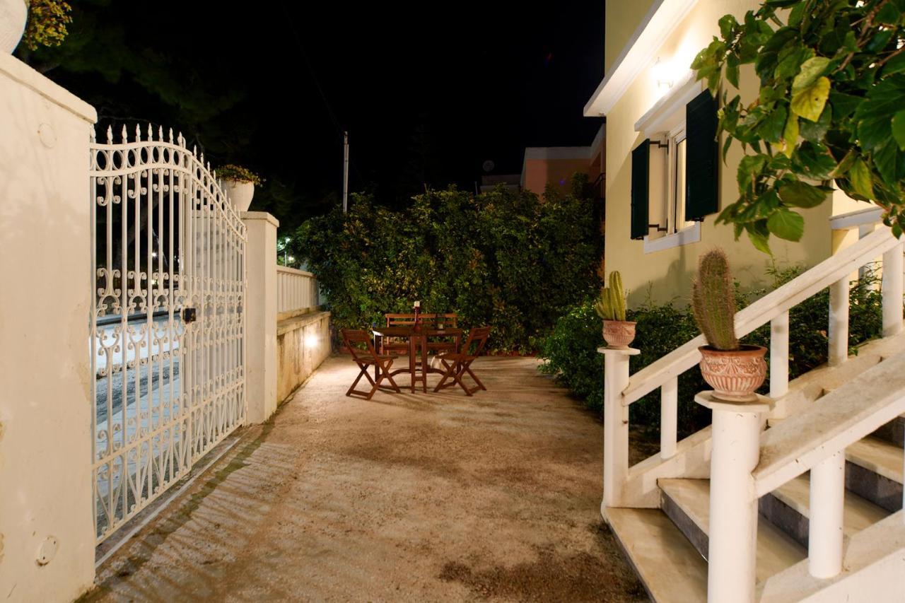 Jasmine Of Poseidonia Apartment Posidhonía Exterior foto